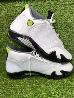 Size 10.5 - Air Jordan 14 Retro White Chartreuse Black Preowned Men’s